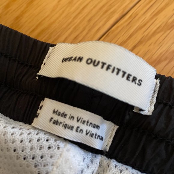 Urban Outfitters Printed Pant - Picture 3 of 3